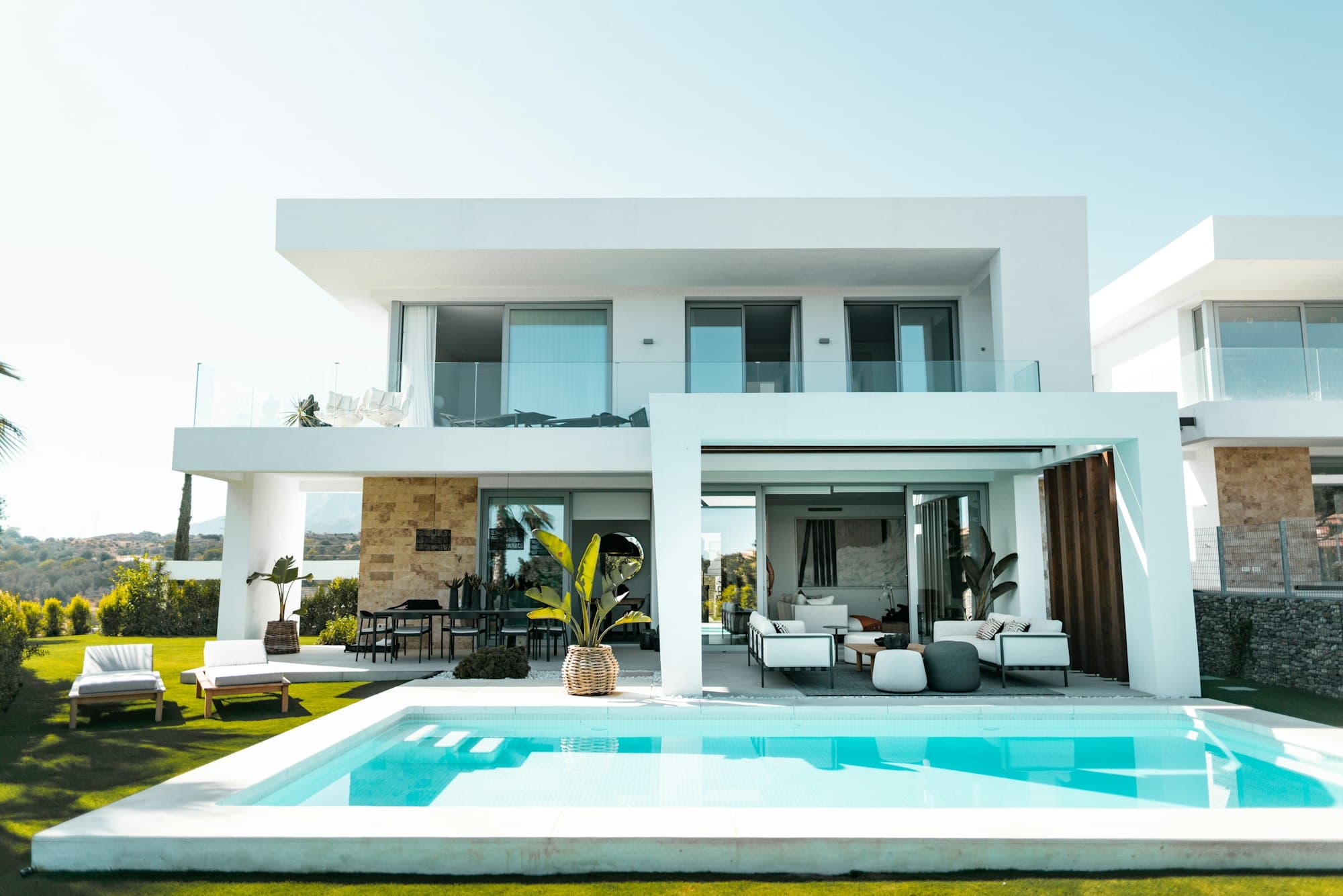 Villa contemporaine de prestige au bord du lac, en Suisse